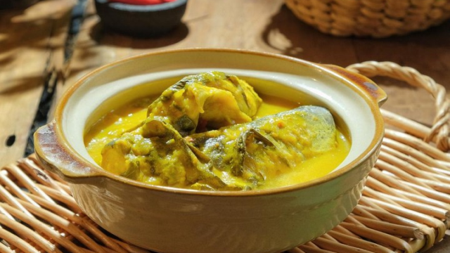 Resep Gulai Ikan Patin Rumahan, Salah Satu Hidangan Terbaik Warung Makan Padang!